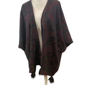 Cleobella Sevigny Capelet Shawl Poncho Throw Cape Wrap‎ One Size Burgundy Black